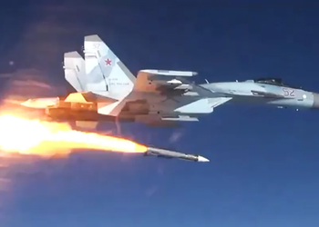 Россия развернула новые ядерные ракеты класса "воздух-воздух": что о них известно?