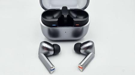 Чужий посеред своїх: огляд флагманських TWS-навушників Samsung Galaxy Buds 3 Pro